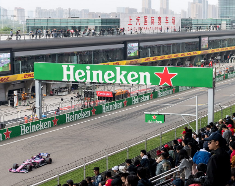 威尼斯wnsr888主站曾参与上海F1大奖赛赛场广告牌安装任务